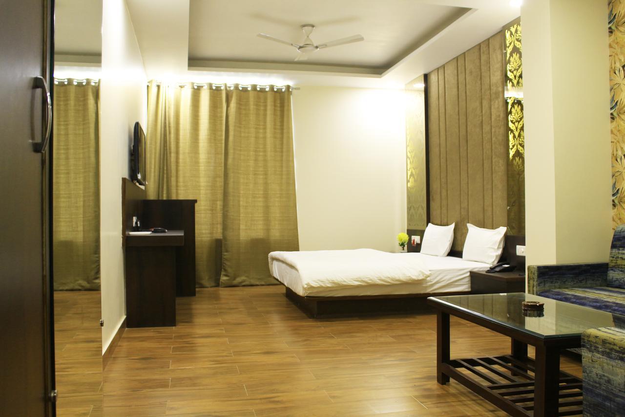 Hotel Radiant Inn Roorkee Eksteriør billede